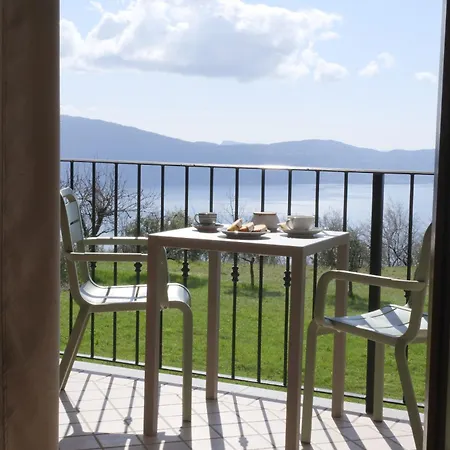 ホテル Garni Marika ガルニャーノ