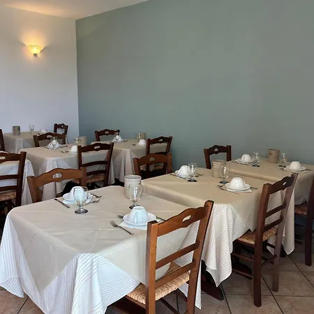 Garni Marika ホテル *