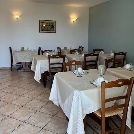 ホテル Garni Marika *